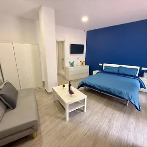 https://apartamento-en-elvira.1costadelsol.com